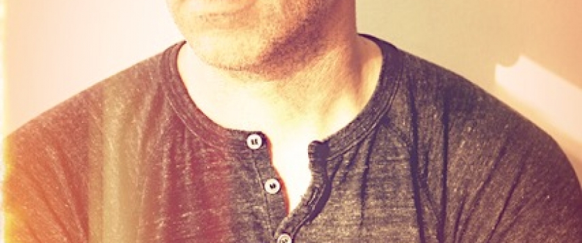 Singer/Songwriter Matt Santry